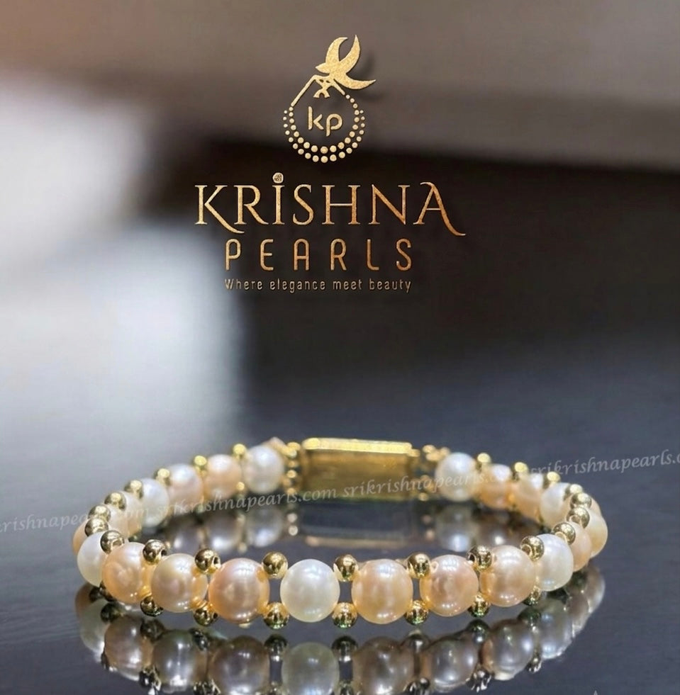 Beautiful Midnight Rose Pearls Bracelet