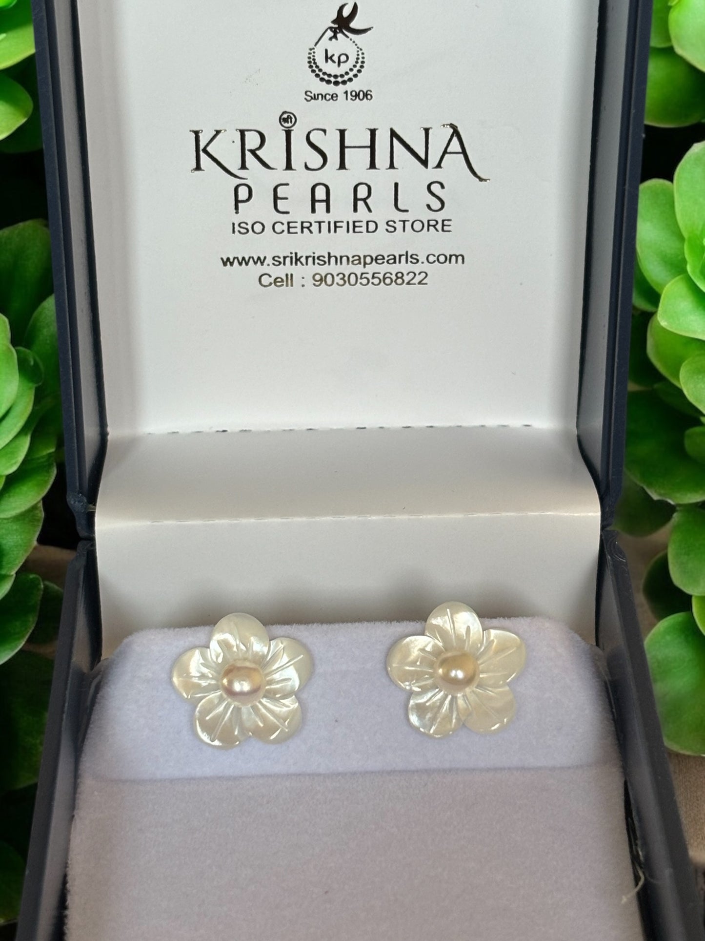Oyster Flower Pearl Earrings