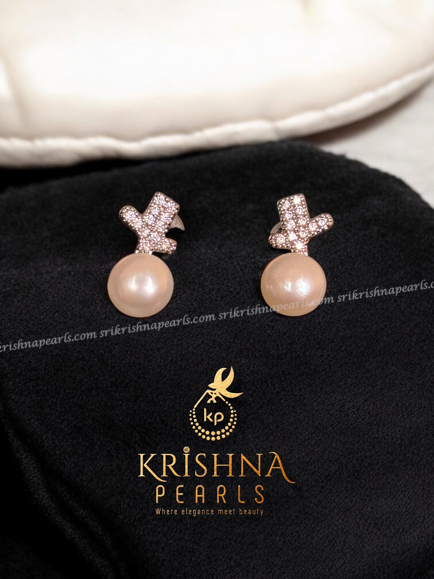 92.5 Silver Post Pin Cute Pearl Studds