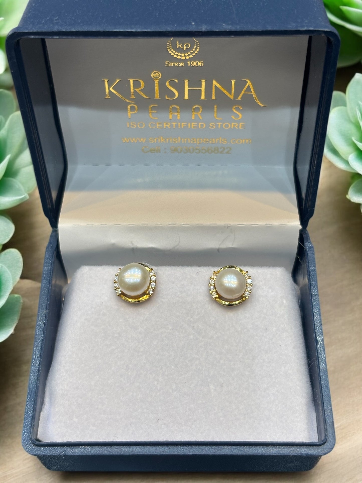 92.5 Silver Adorable Pearl Studded Earrings