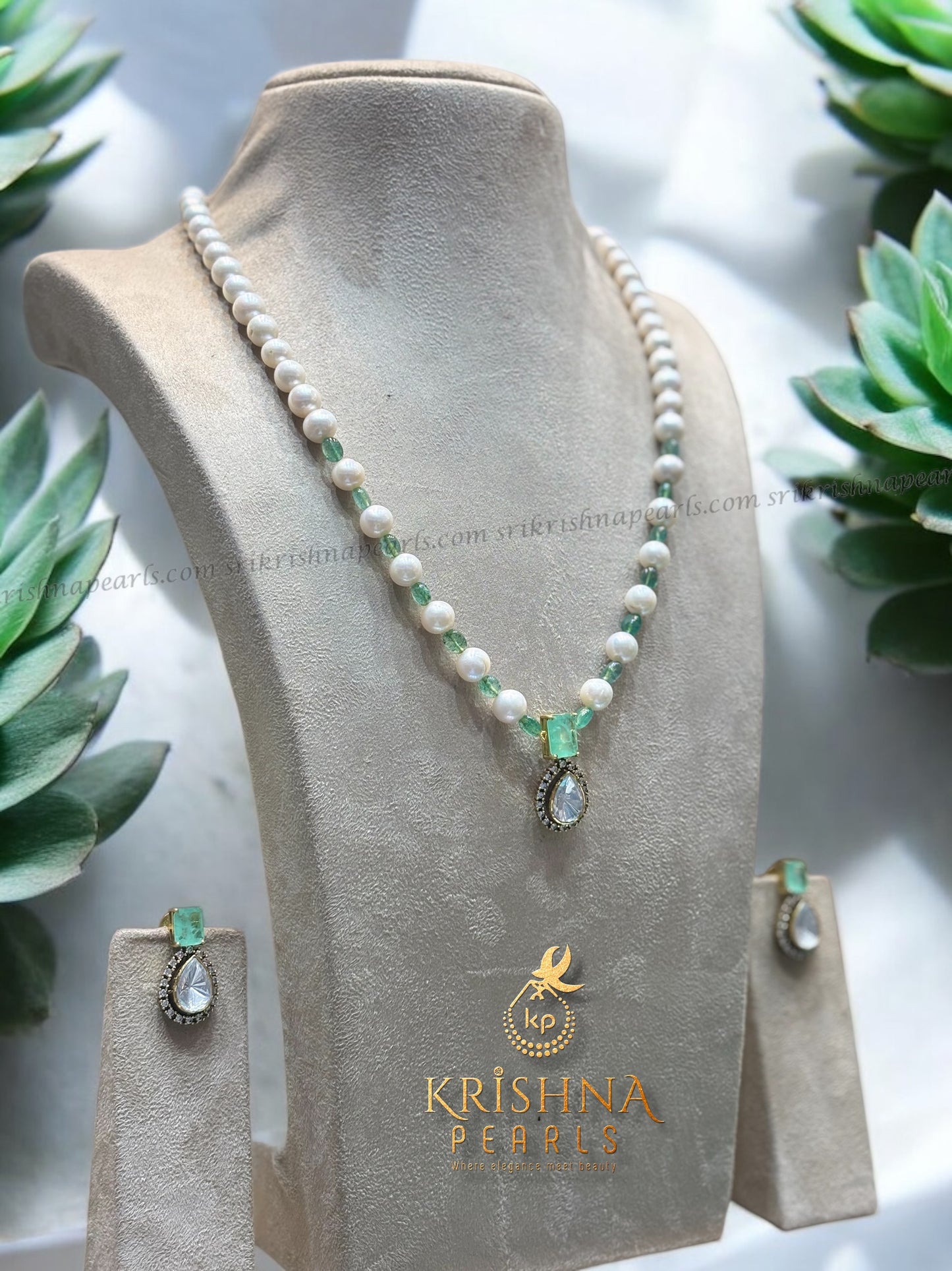 Embellishing 92.5 Silver Green Stone Zari Polki with Round Natural Pearl Necklace Set