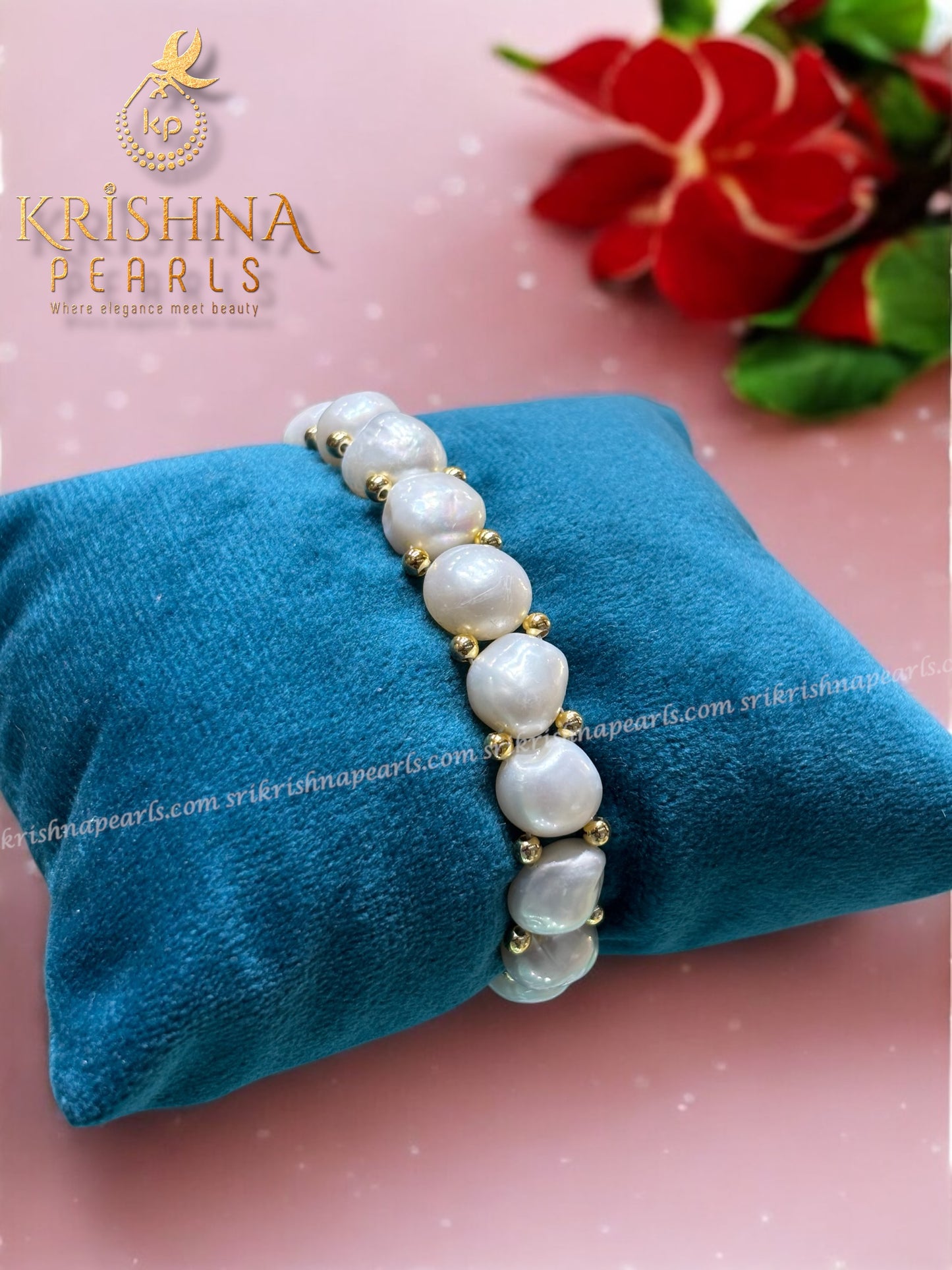 Beautiful Button Pearls Bracelet