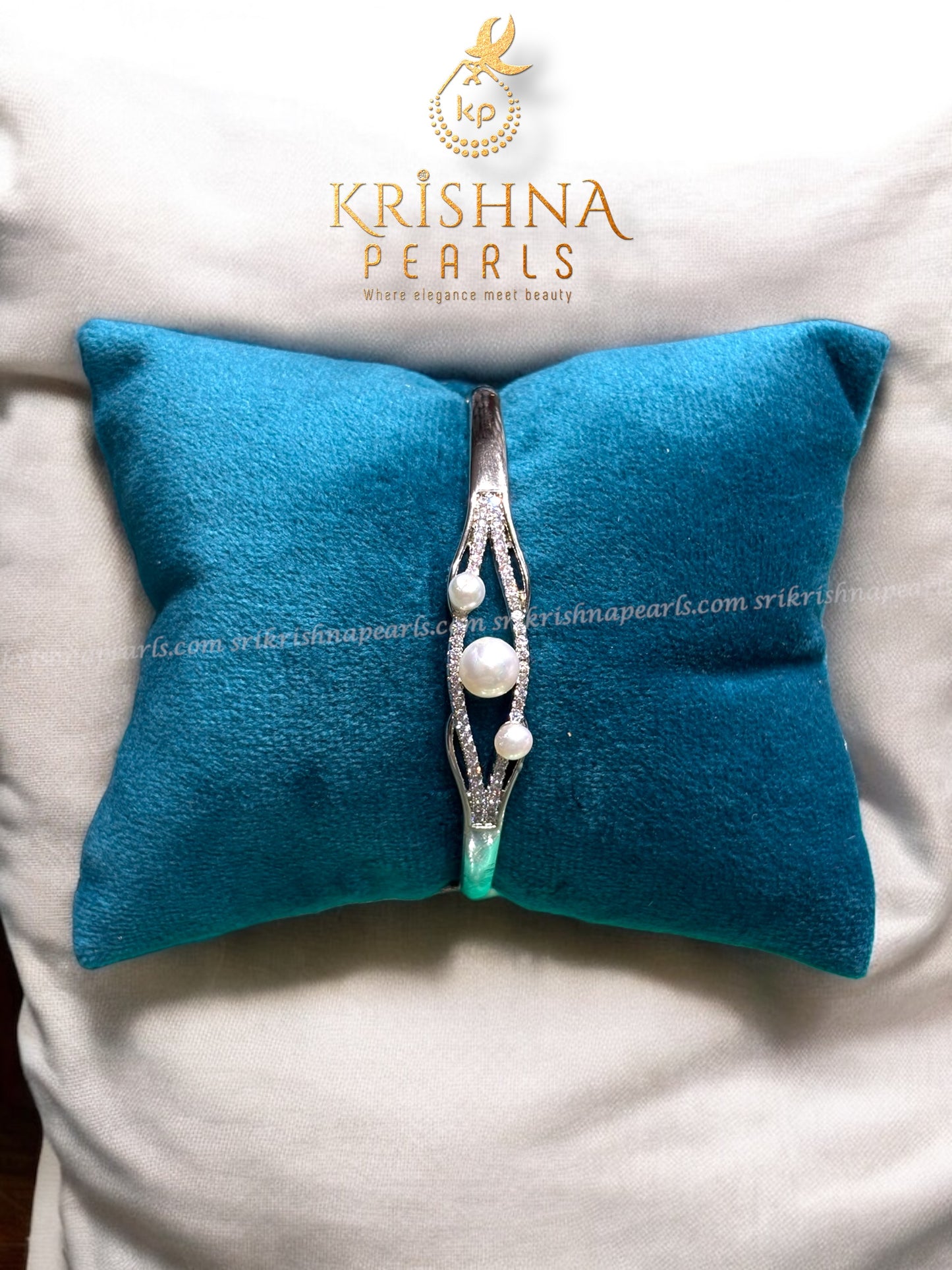 Designer Pearls Studded Bracelet