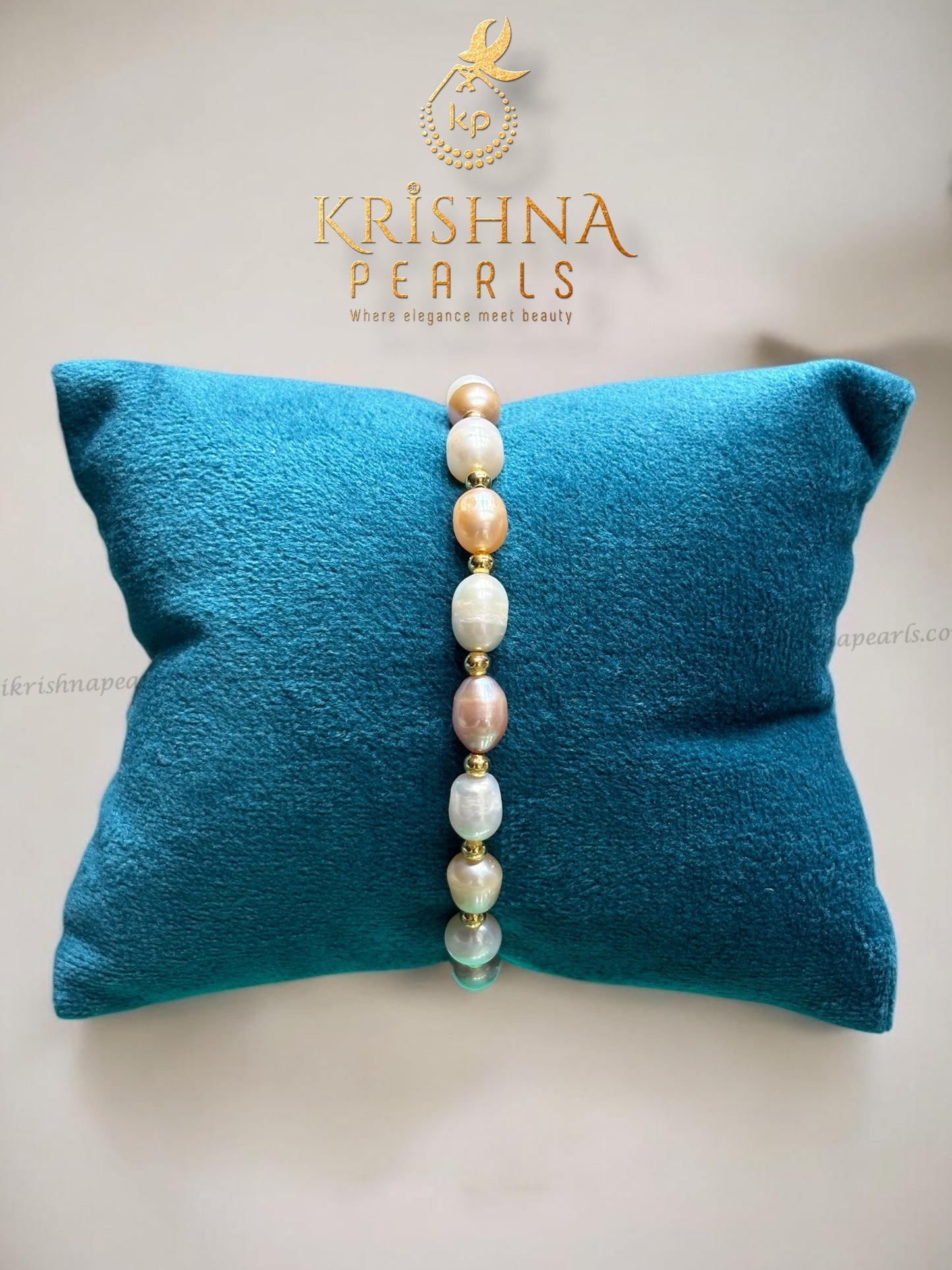 Beautiful Multicolour Pearls Bracelet