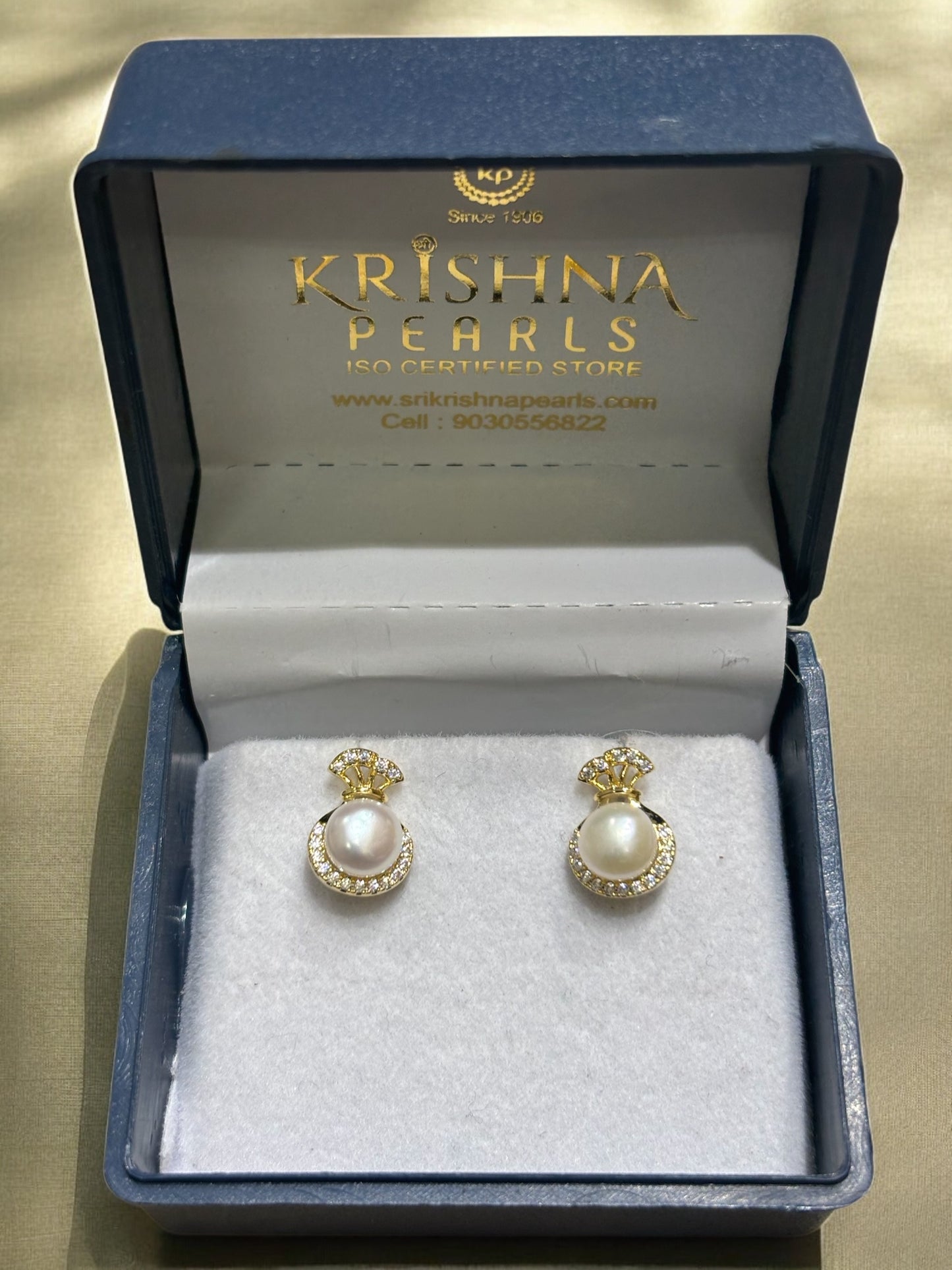 92.5 Silver Post Pin Lustrous Pearl Studded Earrings