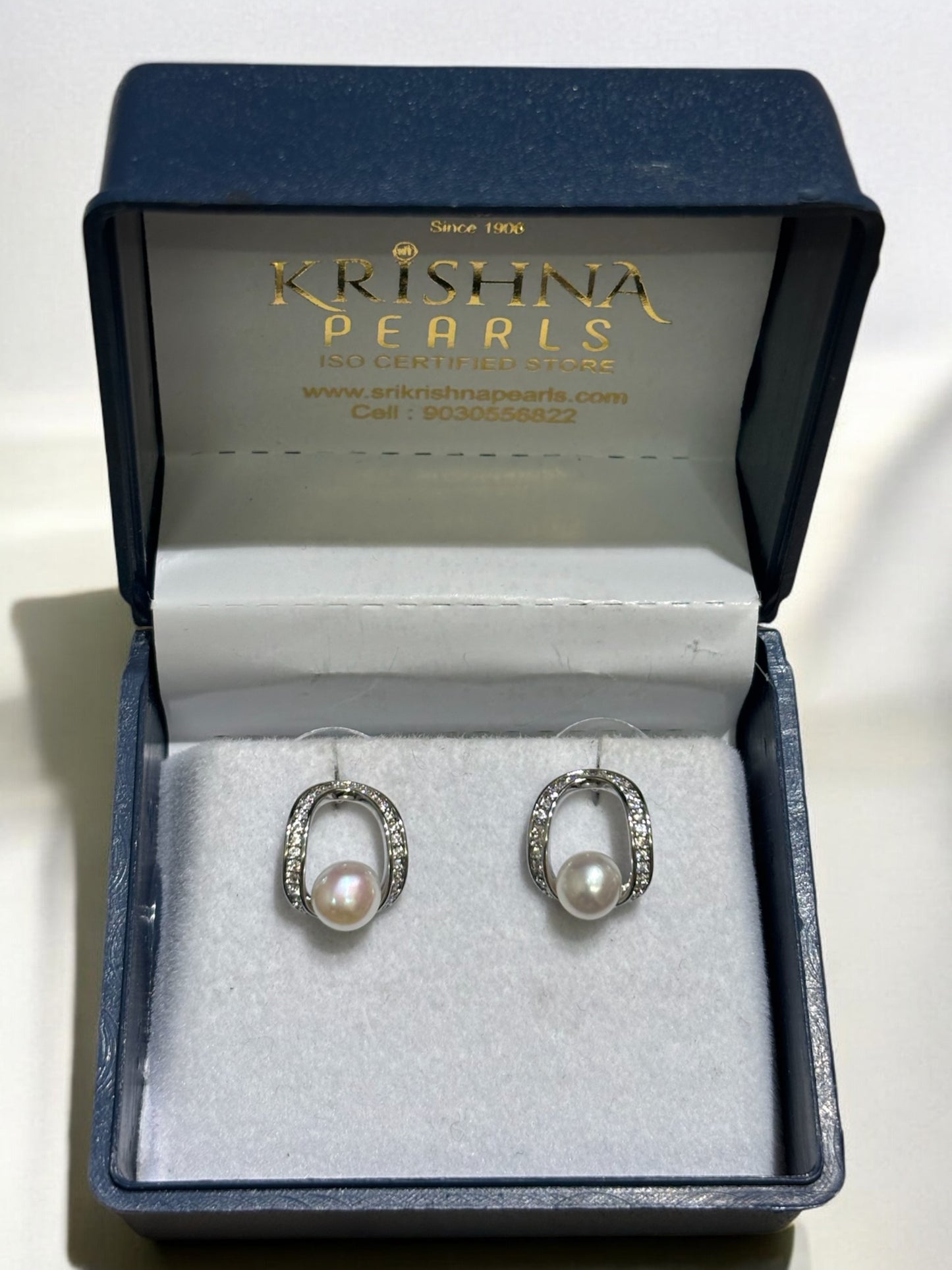 92.5 Silver Post Pin Regency Pearls Studded Earrings