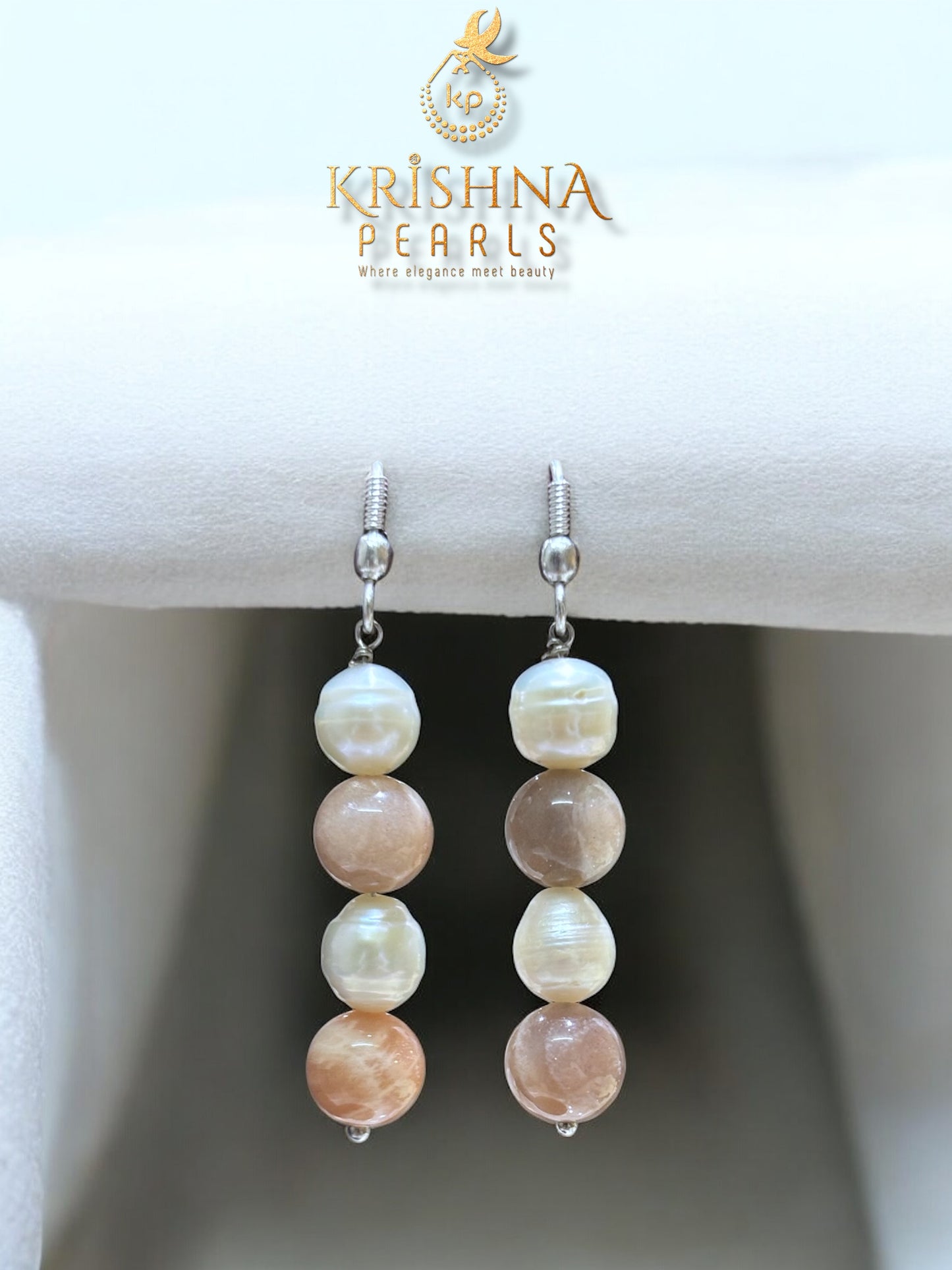 Adorable Peach MoonStone & Pearls Necklace Set