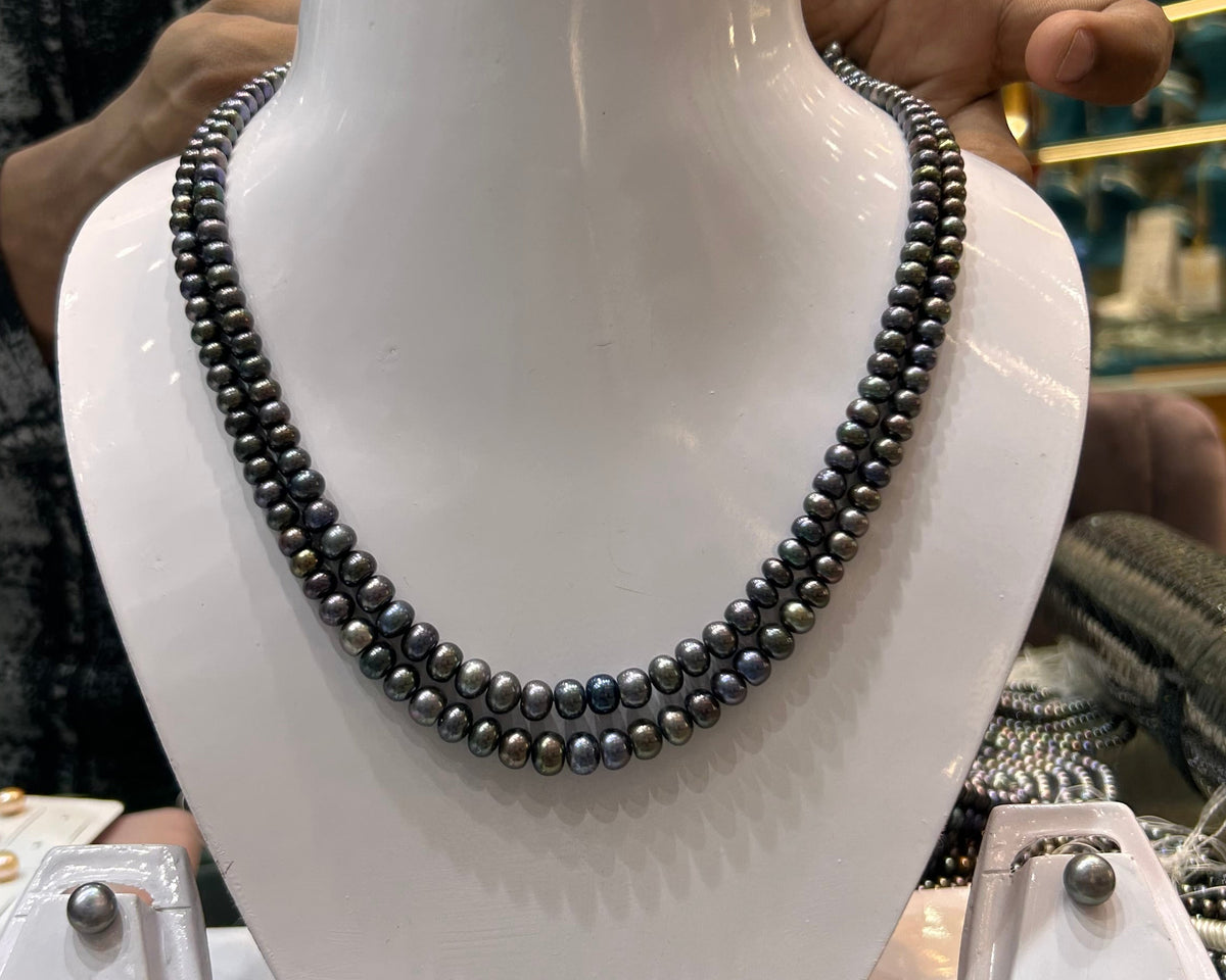 Gradient Pearls Necklace Black Hues Two Layers