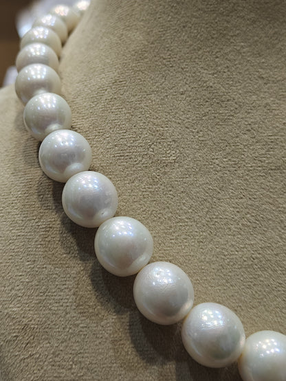 Round Pearls Big Size AAA Grade