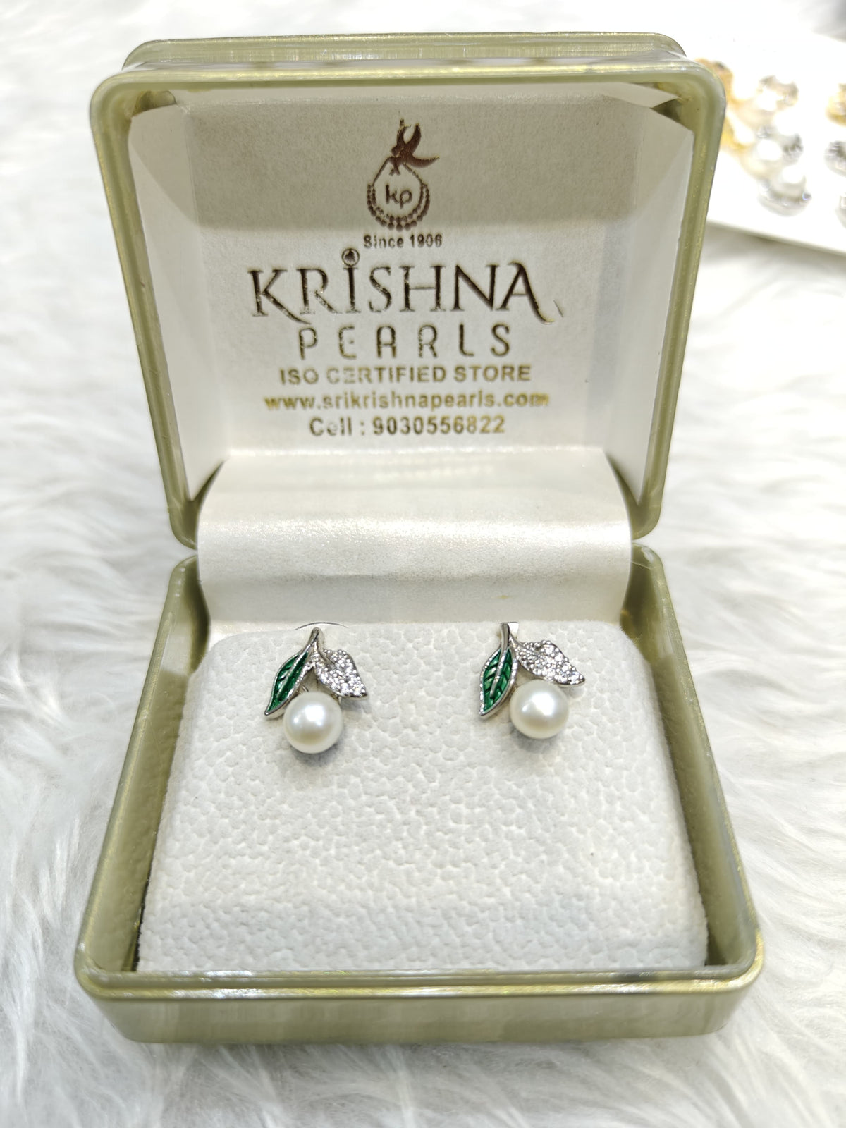 Original Pearls Earrings