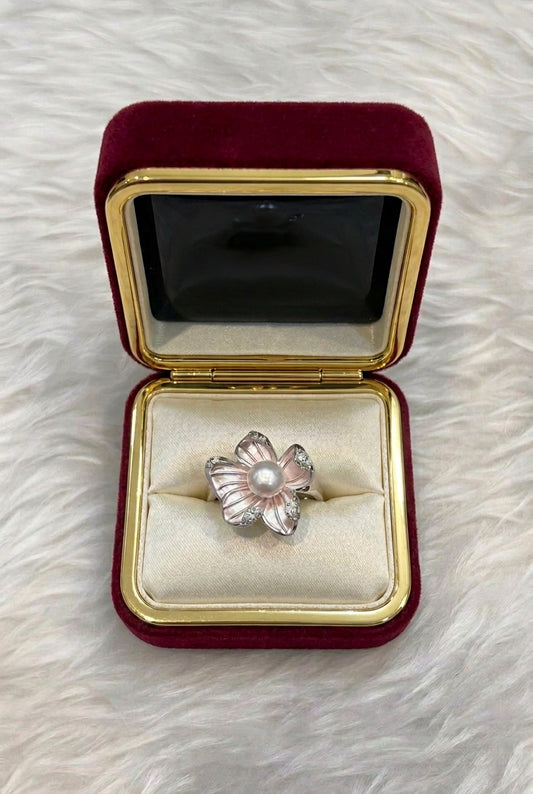 Adorable Pearl Bloom Adjustable Finger Ring