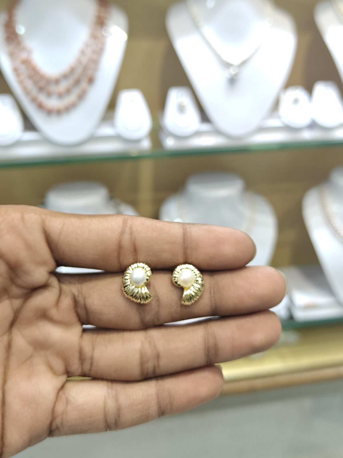 Sea Shell Real Pearl Studds