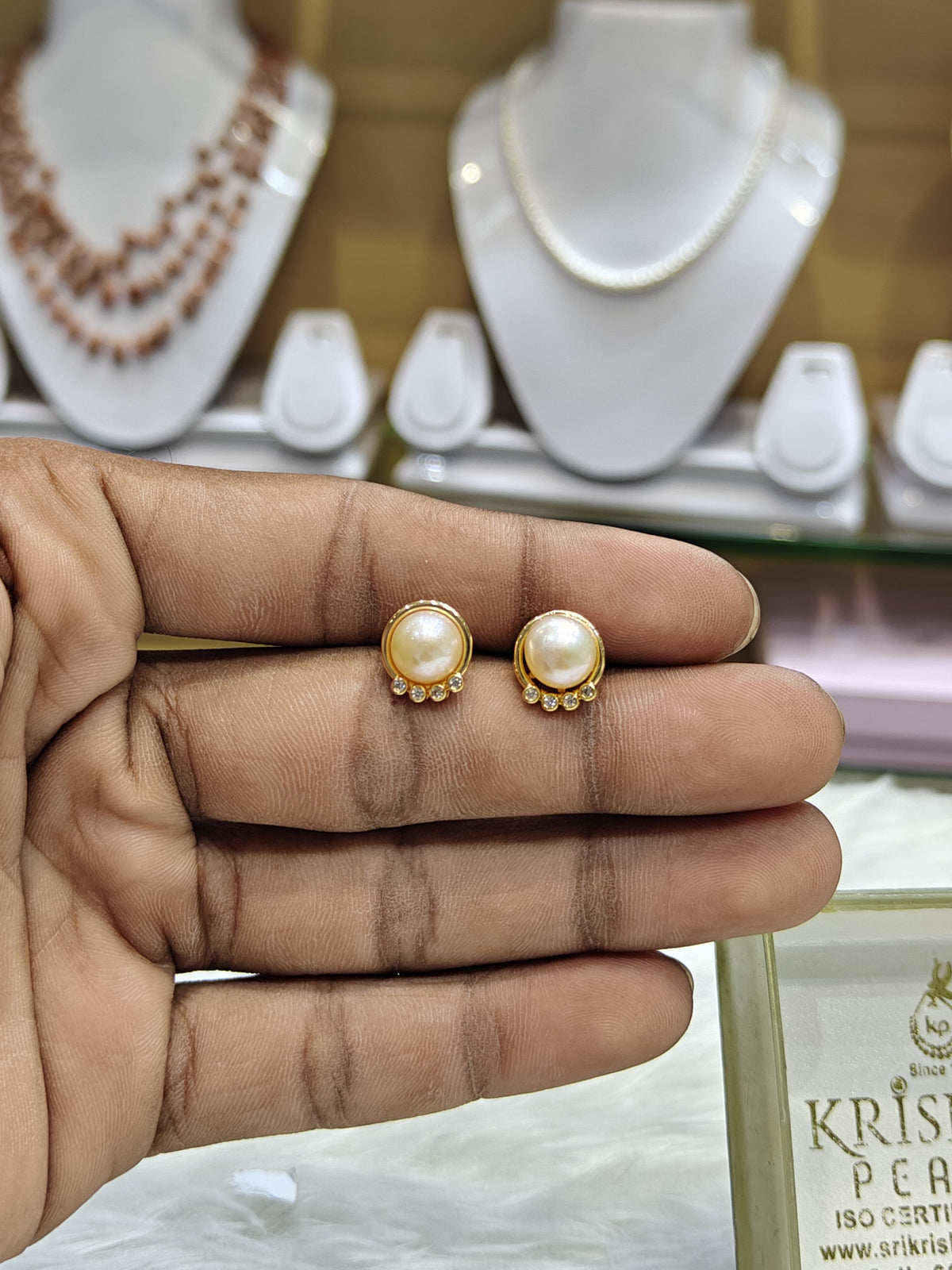 Pink Pearl Studds