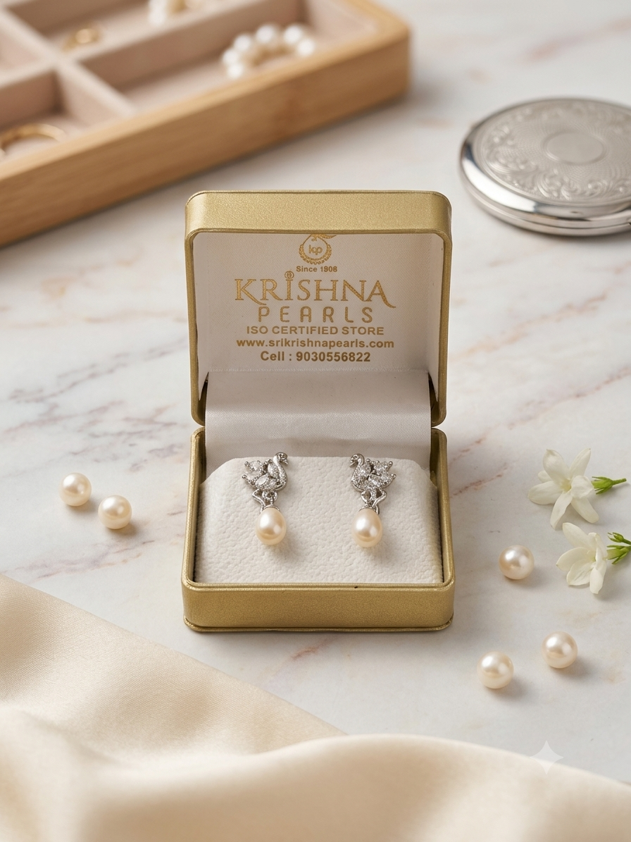 Exclusive Swan Pattern Pearl Dangling
