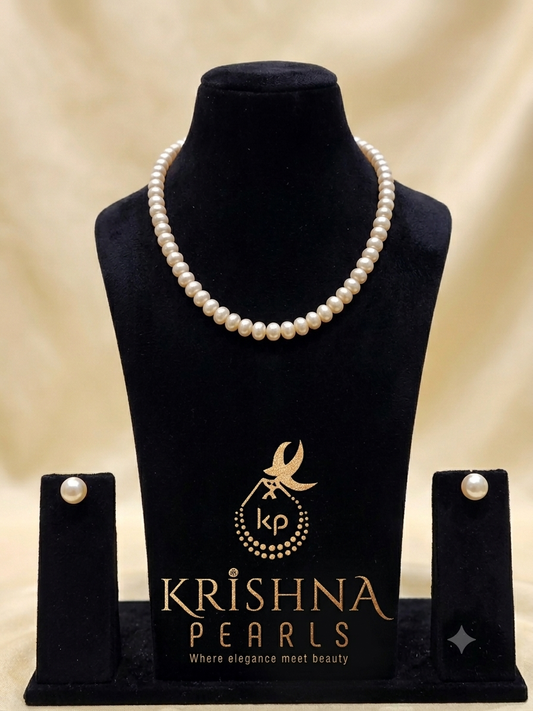 Beautiful Pink Pearls 10mm Necklace with Matching Studds