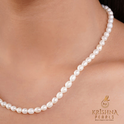 Beautiful Oval Pearl Necklace