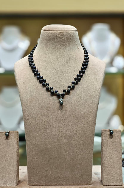 Designer Black Pearls Necklace Set