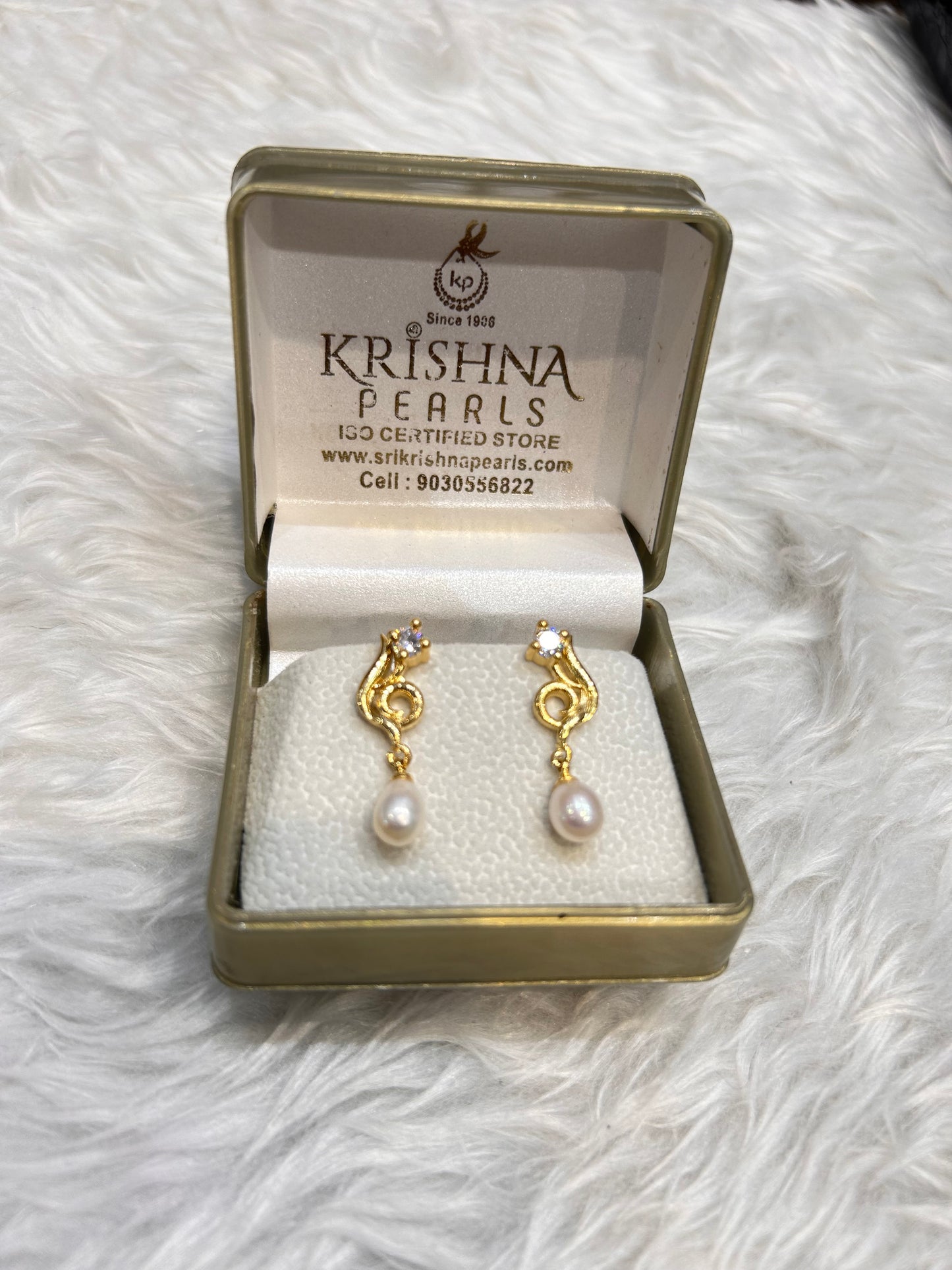Stylish Designer Pearl Earrings
