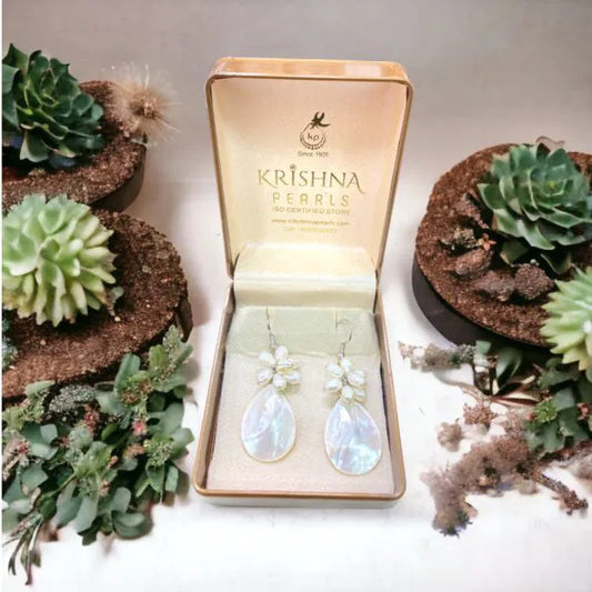 Beautiful Oyster & Pearl Hanging