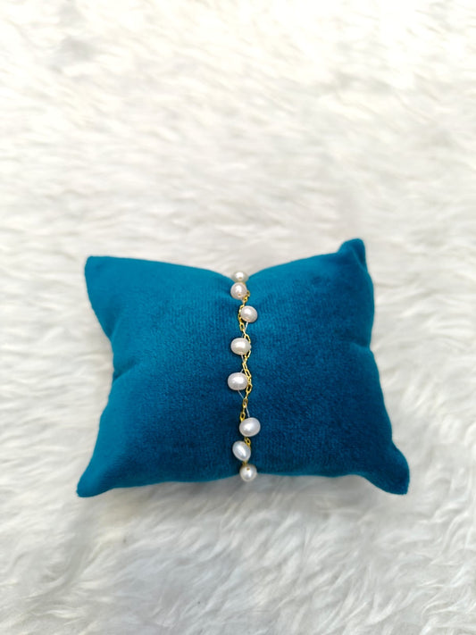 Elegant Near Round Fresh Water Pearls Bracelet