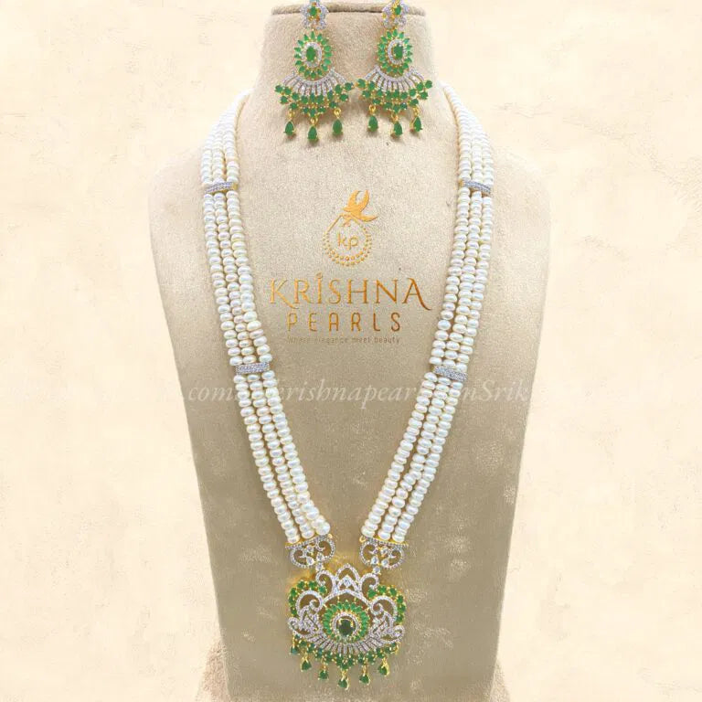 Classy Long Pearl Necklace Set
