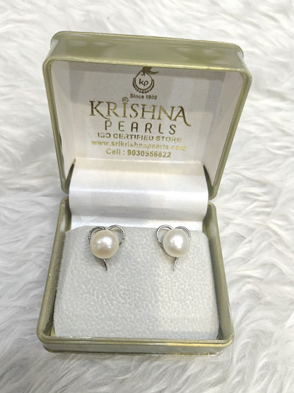 Pretty Heart & Pearls Studded Earrings