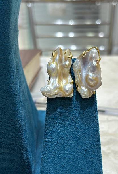 Sri Krishna Pearls – Empress Baroque Pearl Earrings