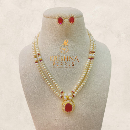 Classy Pearl Necklace Set