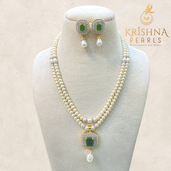 Sparkling Pearl & Emerald Set