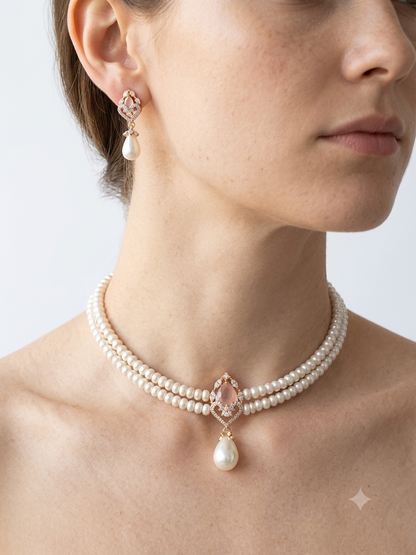 Adorable Emerald Studded Pearls Choker Set