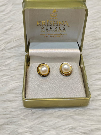 Designer Pearl Studds