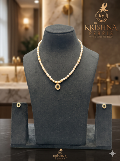 Adorable Pendent With Pearl Necklace Set