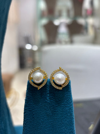 Beautiful Button Pearls Necklace Set