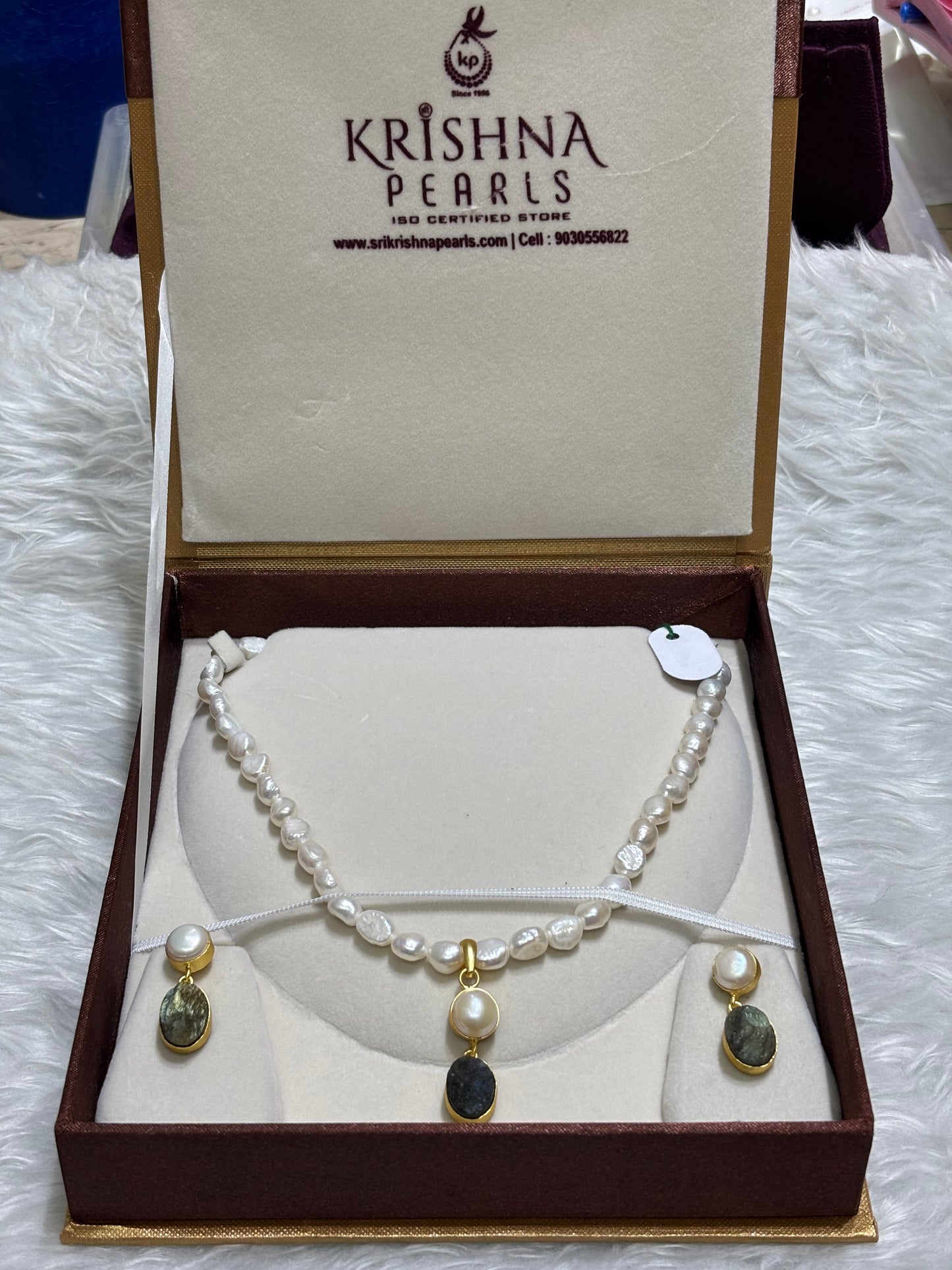 Labradorite Pendant with  Baroque Pearls Necklace Set
