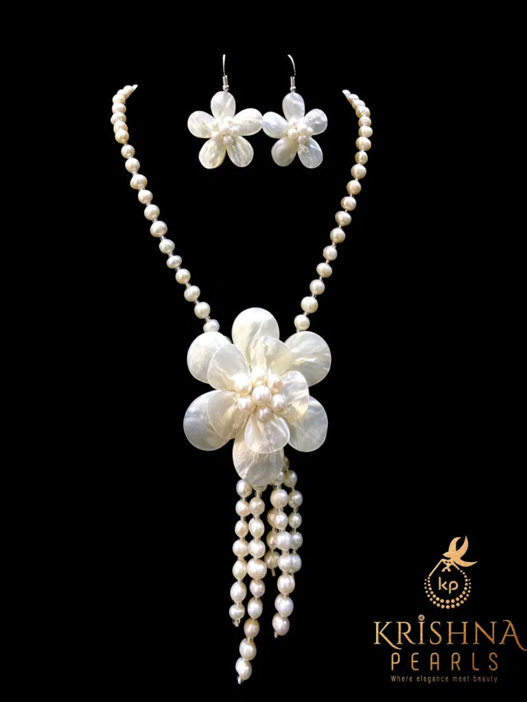 Exclusive Oyster Pearl Necklace