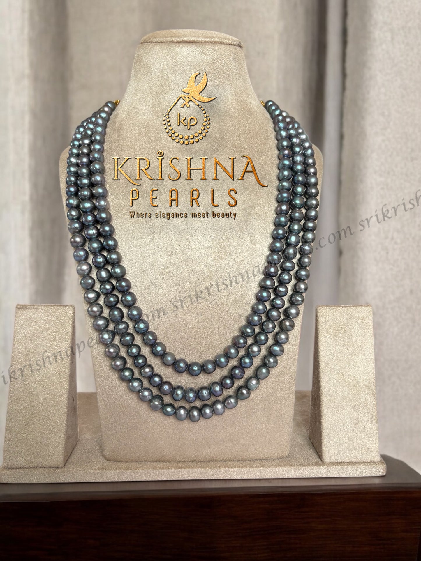 Aesthetic Grey Shade Pearls Three Strands Set