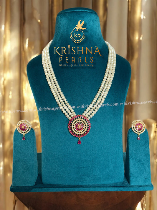 Exclusive Pearl Studded Necklace Set