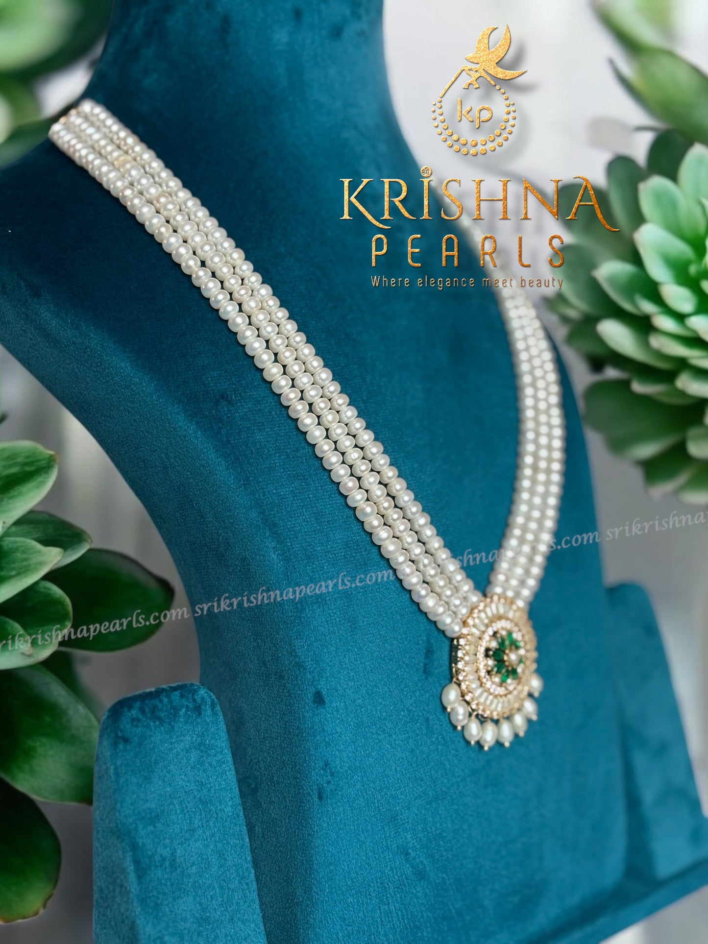 Emerald & Pearl Studded Three Rows Set