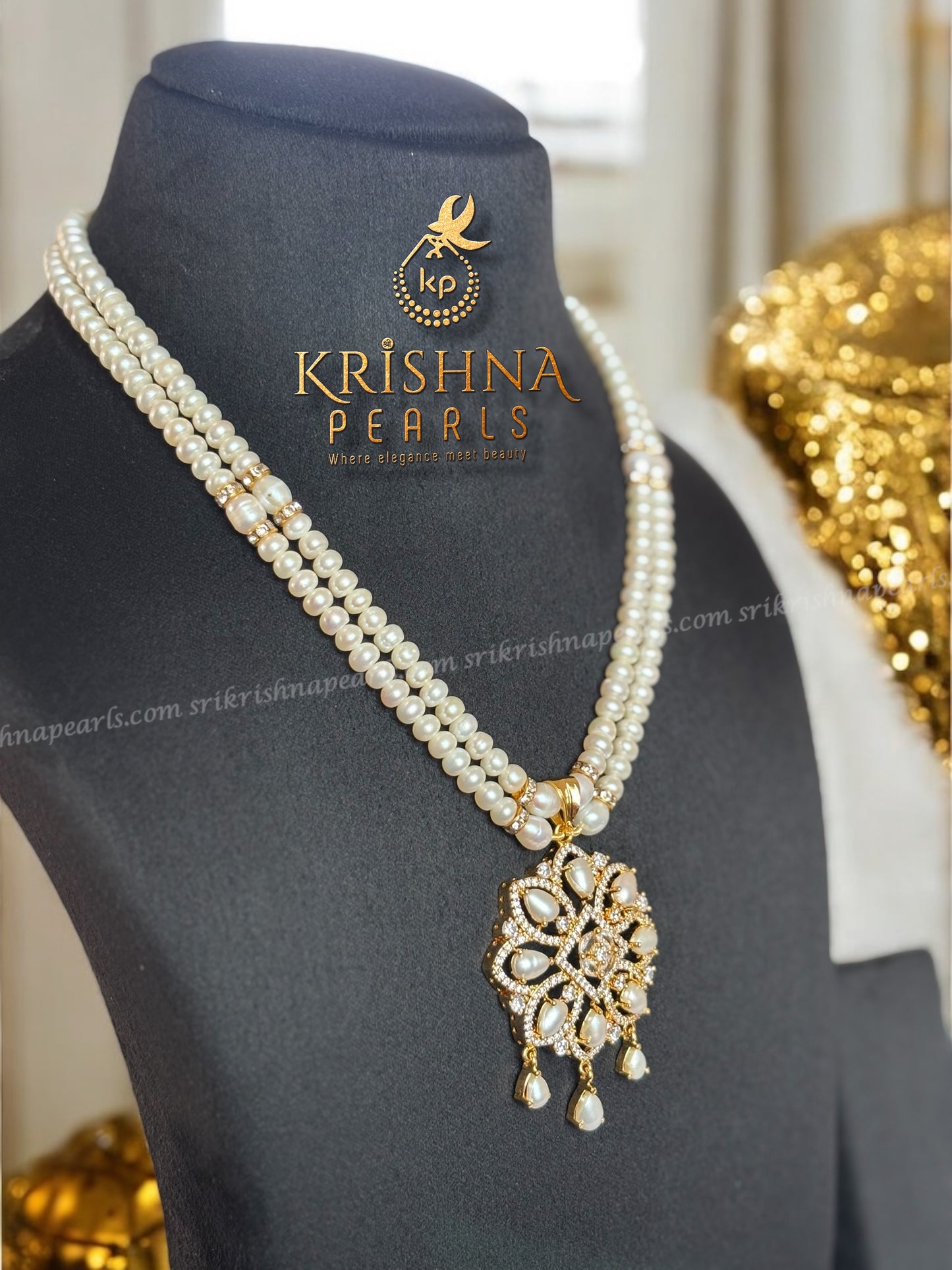 Designer Pearl Necklace Set.