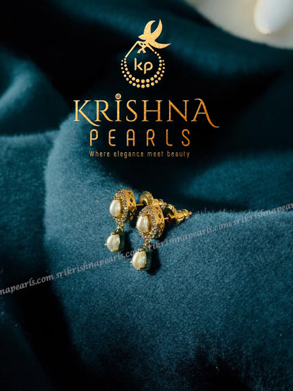 Designer Pearl Studded Pendent Set