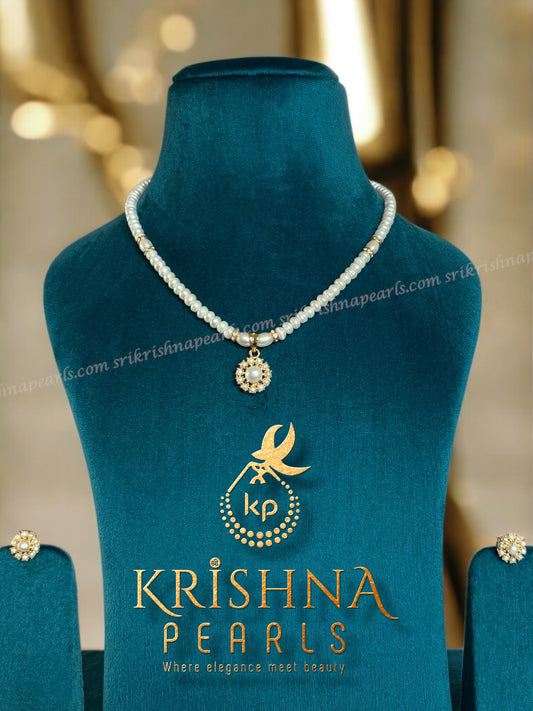 Beautiful Flower Pearl Studded Pendent Set