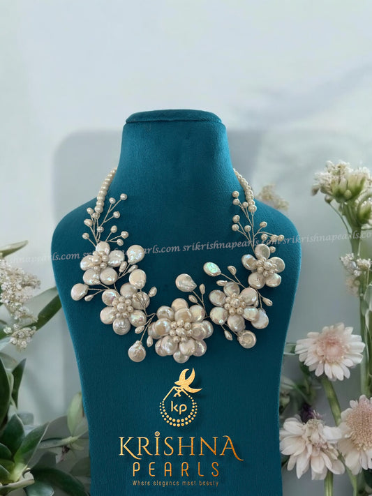 Adorable Flora Design Baroque Pearl Set