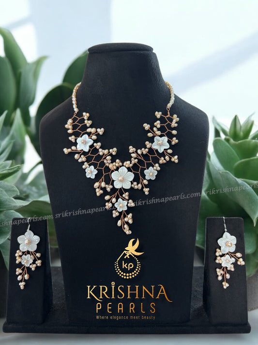 Classy Round Pink Pearl Grading Oyster Pearl Necklace