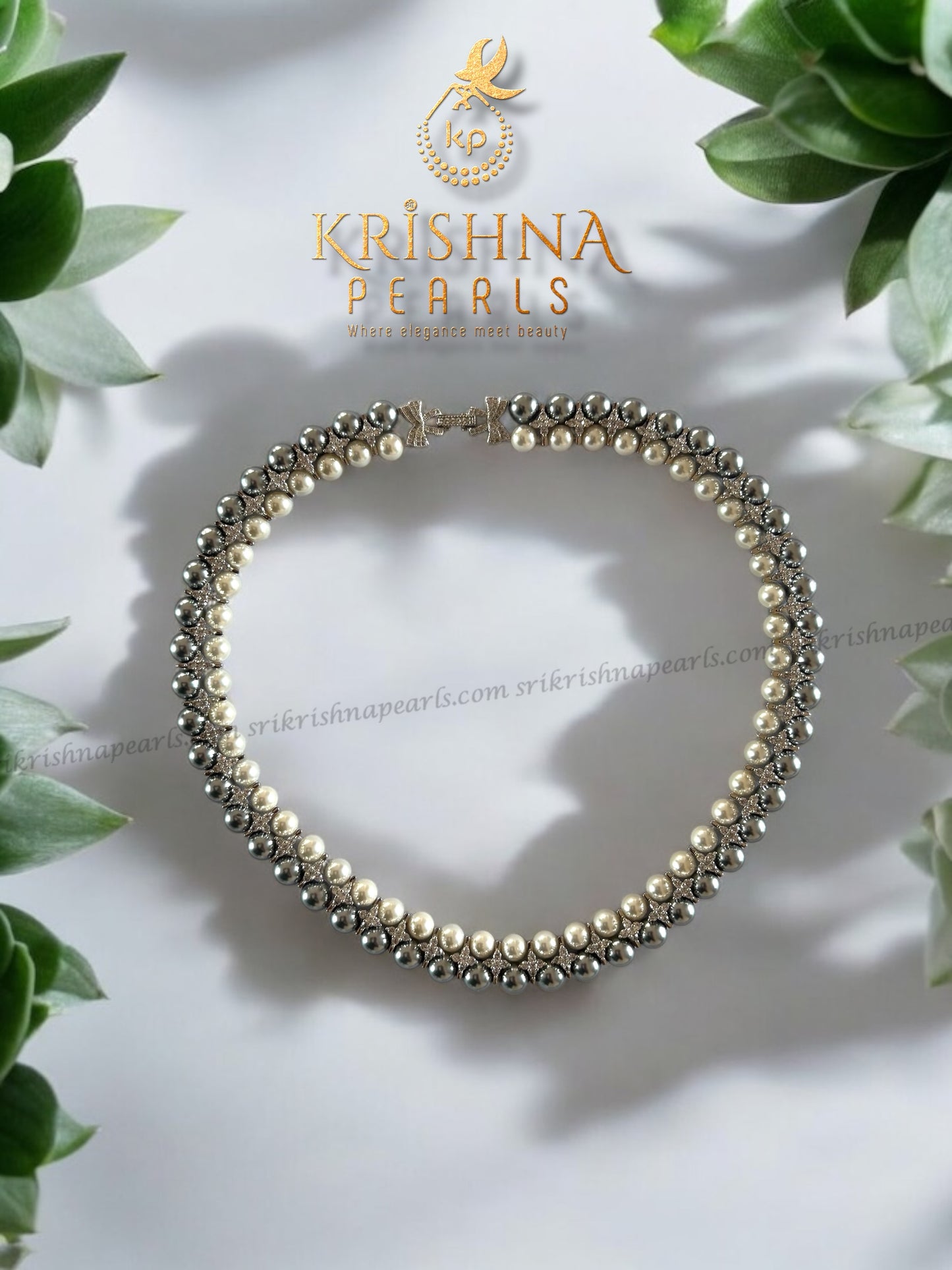 Adorable Mother Of Pearls Necklace