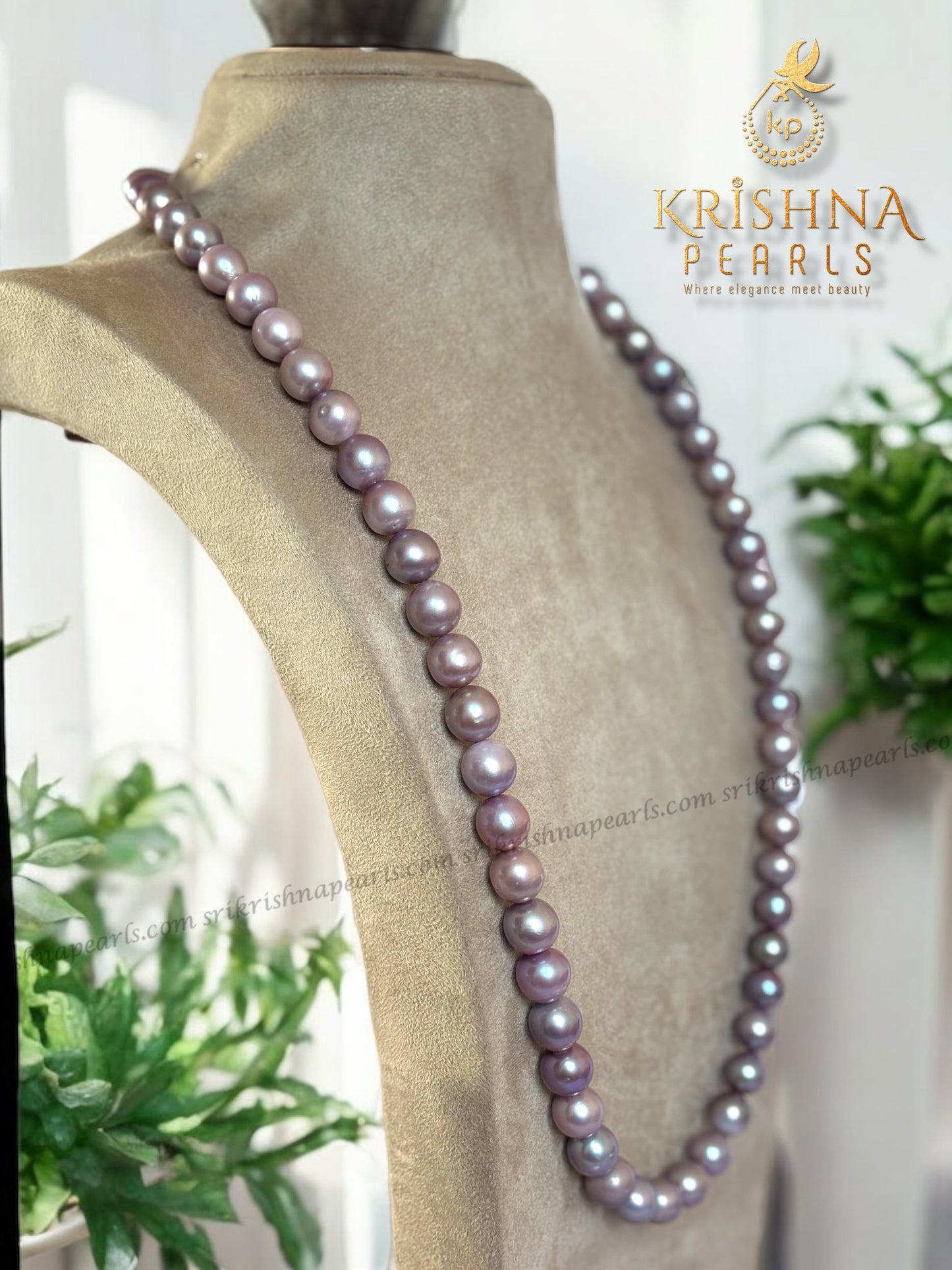 Aesthetic Shades of Pearls Necklace Set