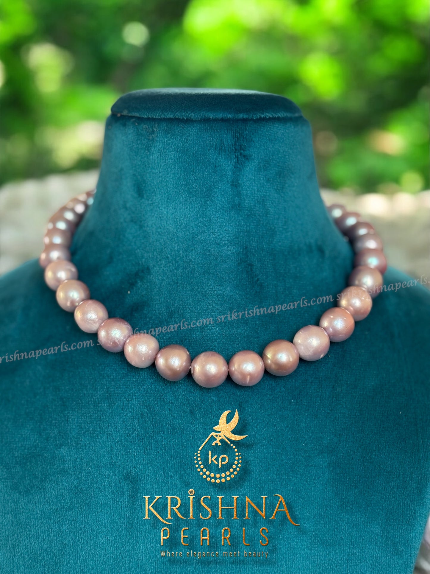 Aesthetic Voilet Shade Pearls Necklace.