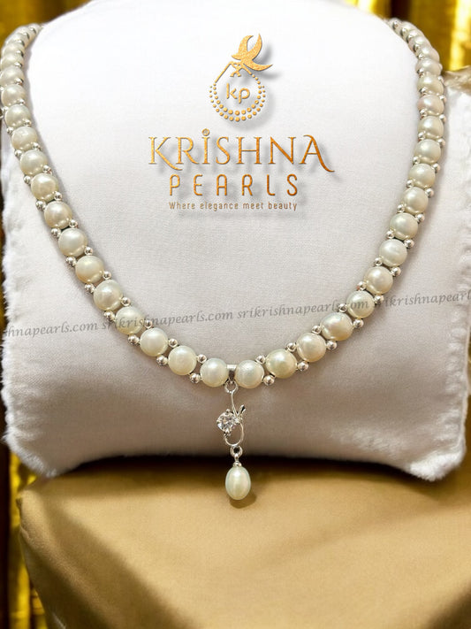 Elegant Button Pearl Studded Necklace Set
