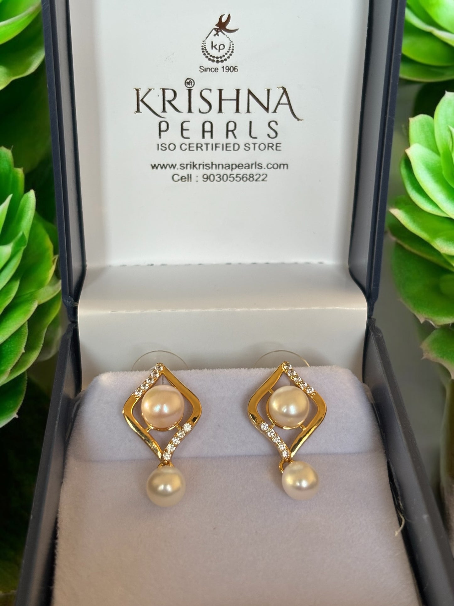 Designer Pearl Hangings