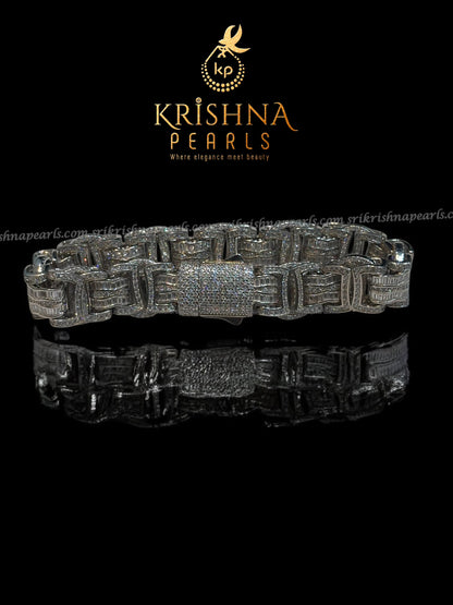 92.5 Pure Silver Diamond Studded Luxurious Braclet