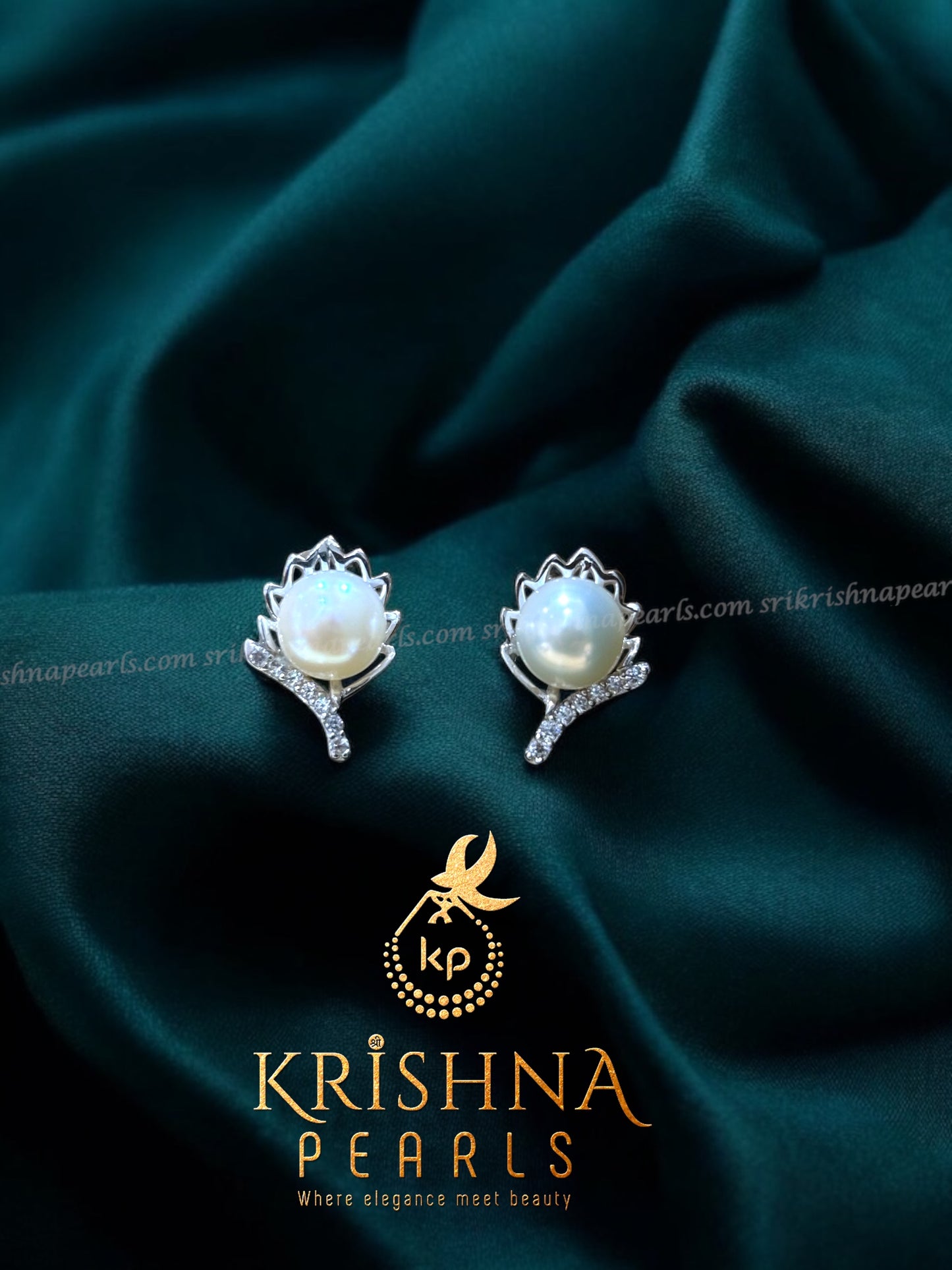 92.5 Silver Beautiful Leaf Pearl Studds